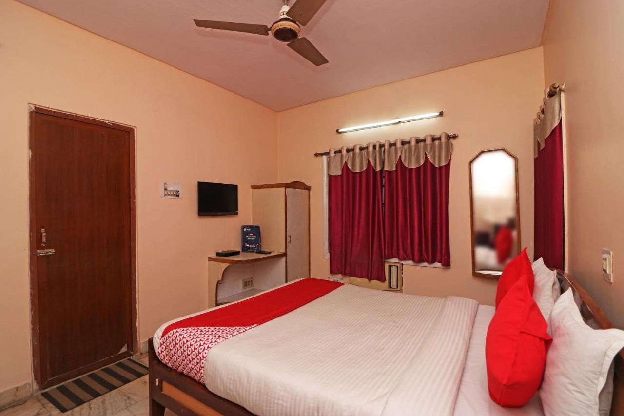 Oyo 17424 Hotel Swagat Гая Экстерьер фото